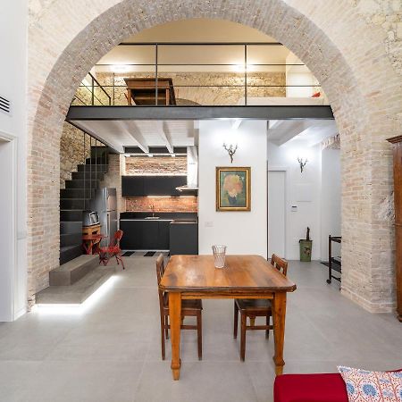 Massimo Boutique Apartment Cagliari Bagian luar foto