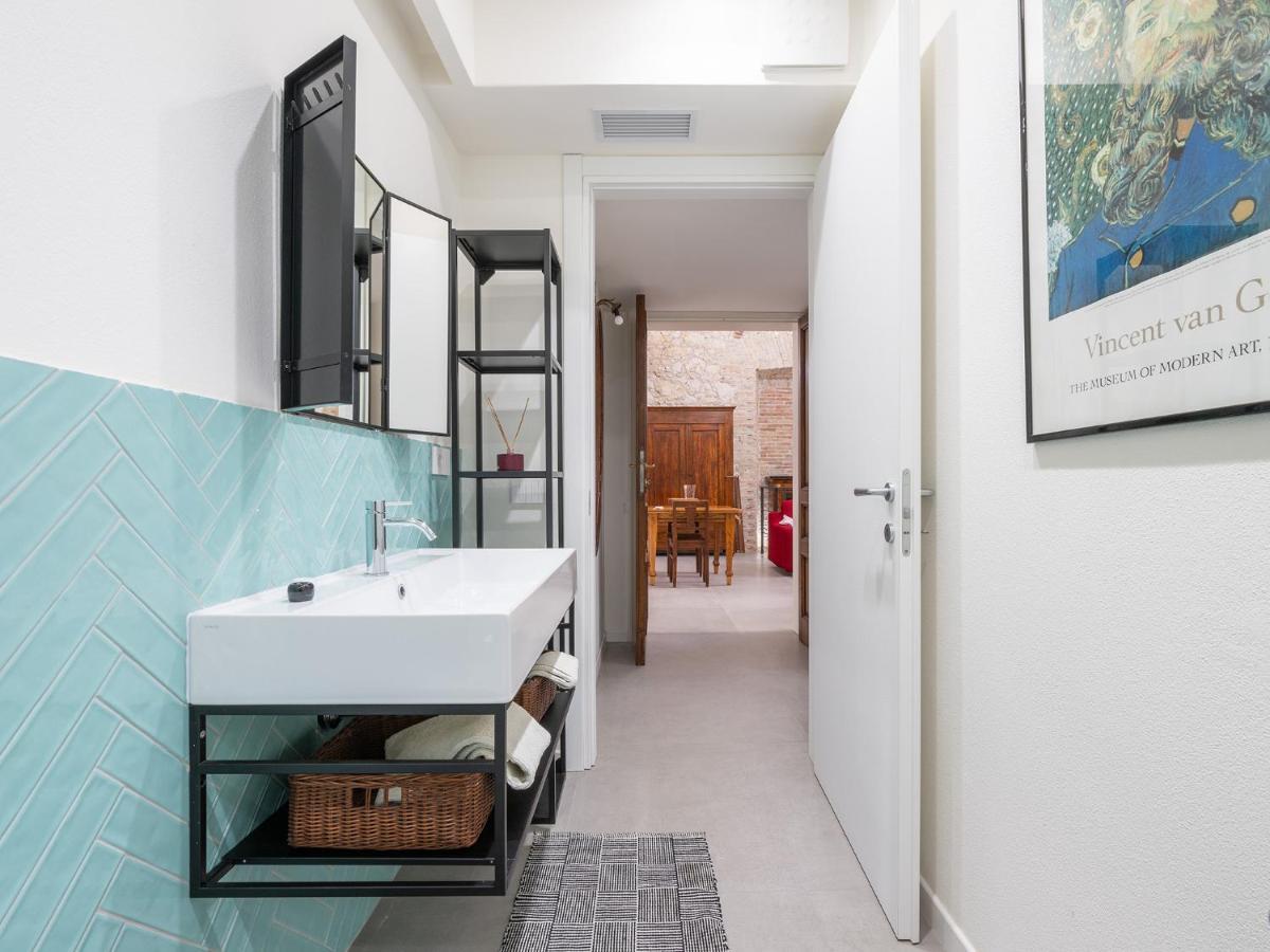 Massimo Boutique Apartment Cagliari Bagian luar foto