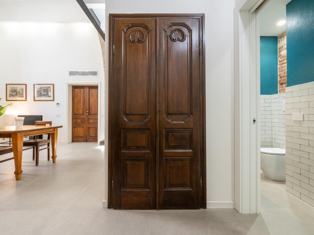 Massimo Boutique Apartment Cagliari Bagian luar foto