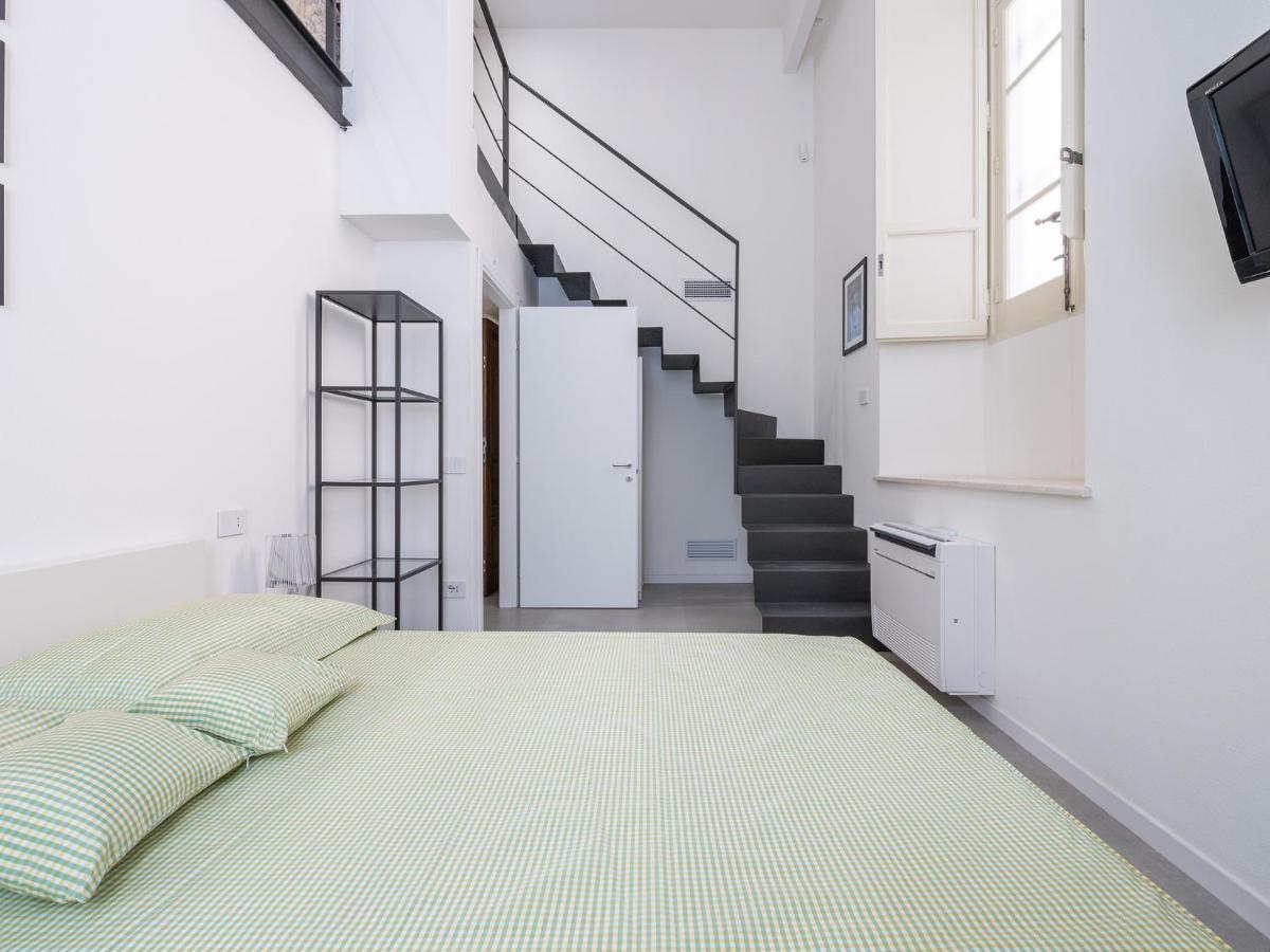 Massimo Boutique Apartment Cagliari Bagian luar foto